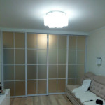 Перегородка раздвижная с симметричными стеклами